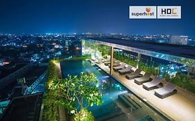 Cozy Luxury Condo @ The Astra